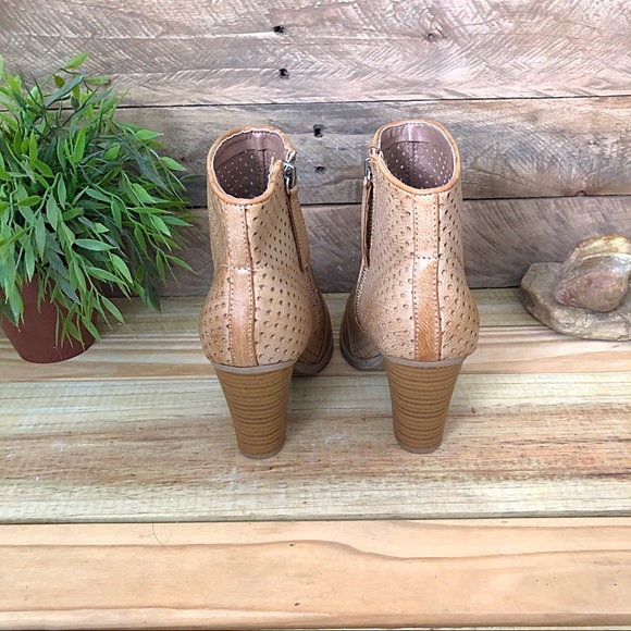 Charming Charlie tan vegan leather ankle booties - Picture 3 of 6